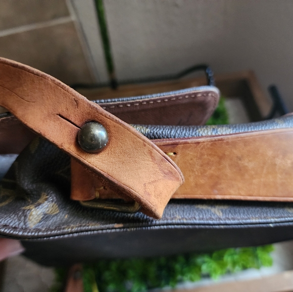 Louis Vuitton Monogram Cartouchiere - Picture 7 of 17